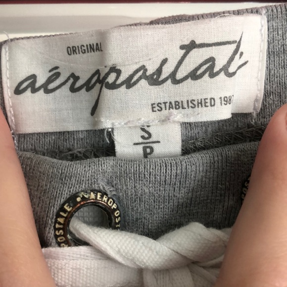 Aeropostale Sweats/joggers! Cute and comfy❤️ - Picture 5 of 6